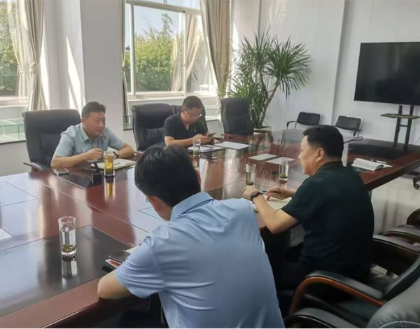 肥城市科技局黨組書記、局長劉傳忠一行蒞臨公司指導工作